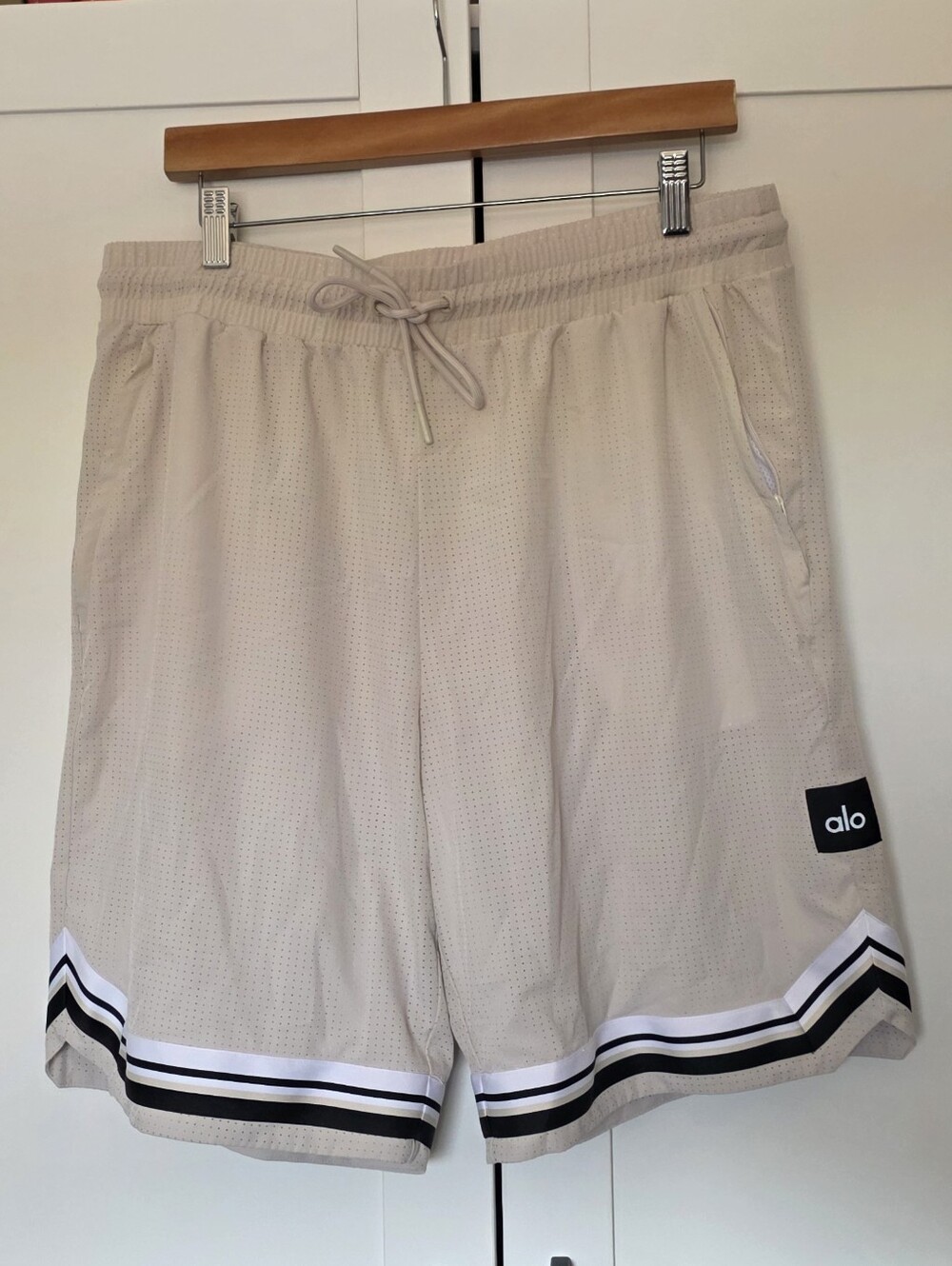 Alo Yoga Arena 9" Men's Mesh Shorts Large